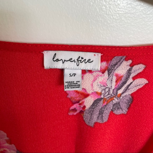 Nordstrom red floral print blouse - Picture 2 of 3